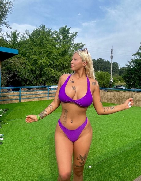 Lee Jaebeol star xxx gallery