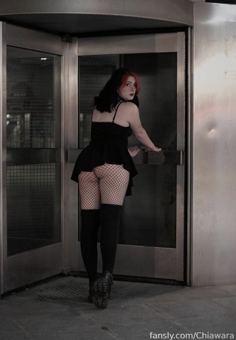 Chiawara art model picture