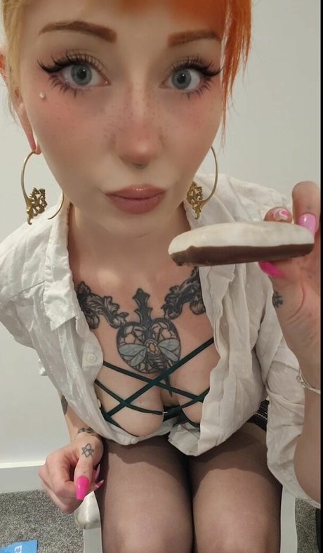 Almalexia exclusive pornstar photo