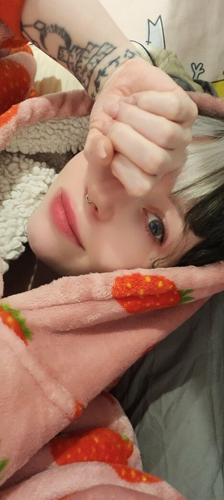 Almalexia naked actress galleries