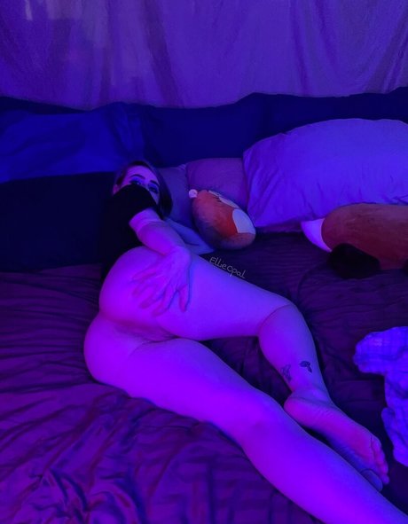 EllieOpal model nudes picture