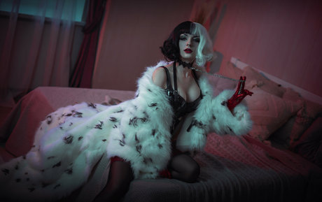 lil g cosplay pretty actress images