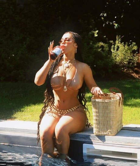 Asia Monet Ray art pornstar img