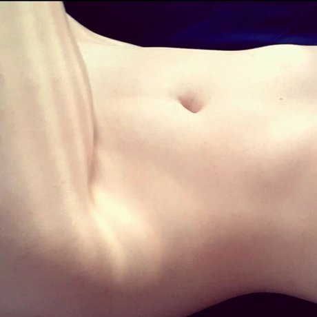 Salunes secret model exclusive images