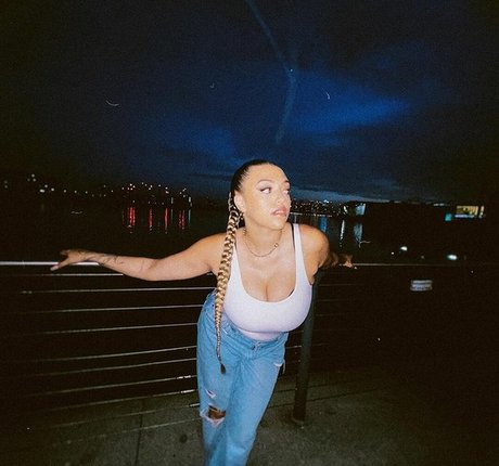 Mahalia sex actress gallery