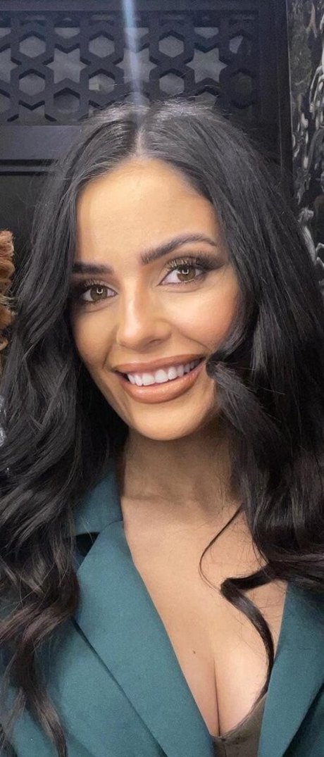 Megan L nude actress pics