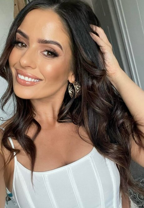 Megan L erotic star picture