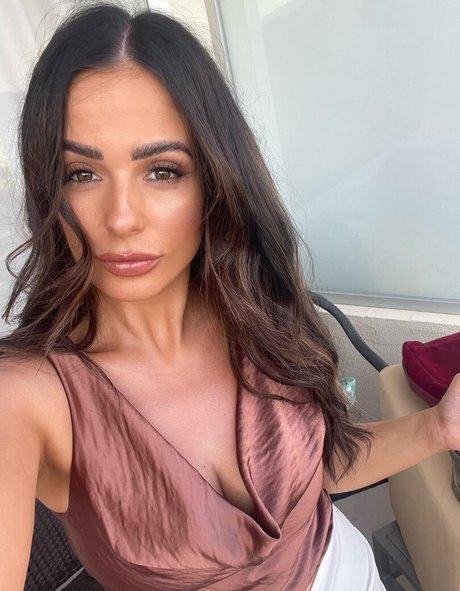 Megan L exclusive pornstar pic