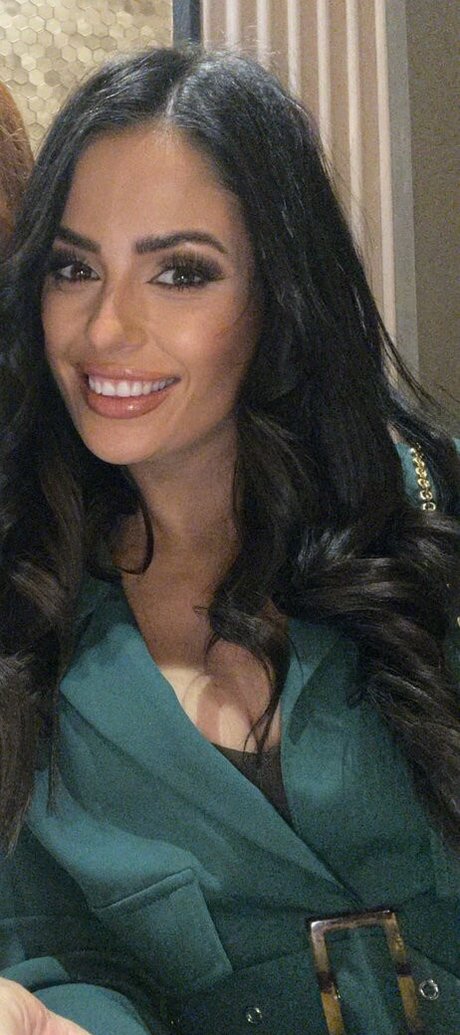 Megan L model hd photo