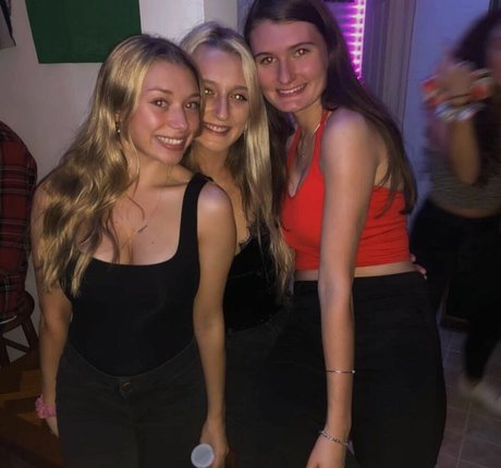 Sara Brooks pornstar exclusive picture