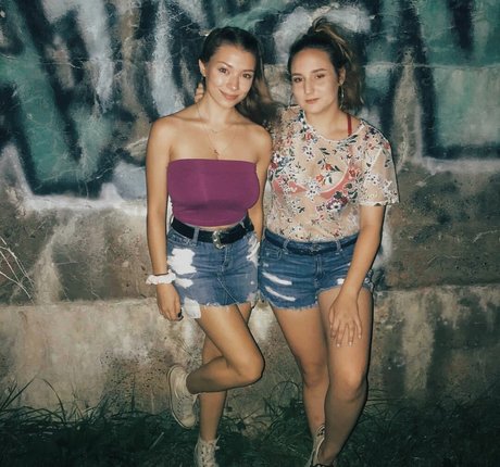 curvy teen onlyfans exclusive photos