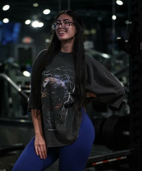 flexwness sex model gallery