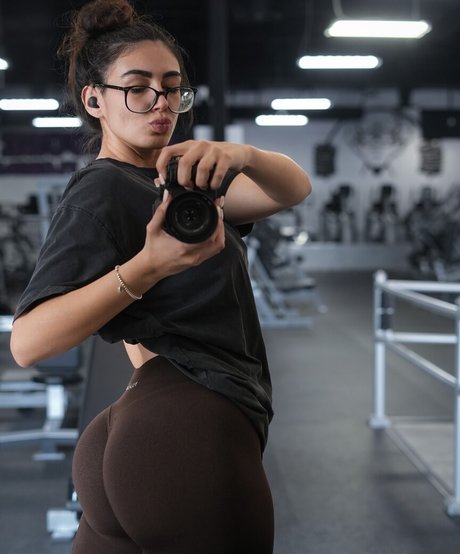 flexwness pornstar nudes image