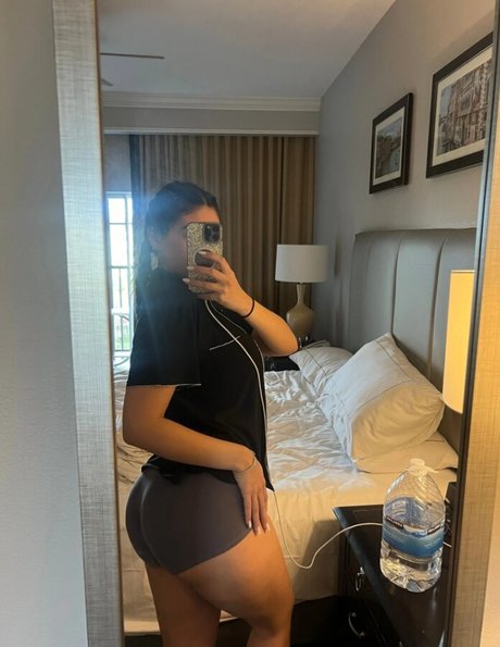 flexwness best actress pics