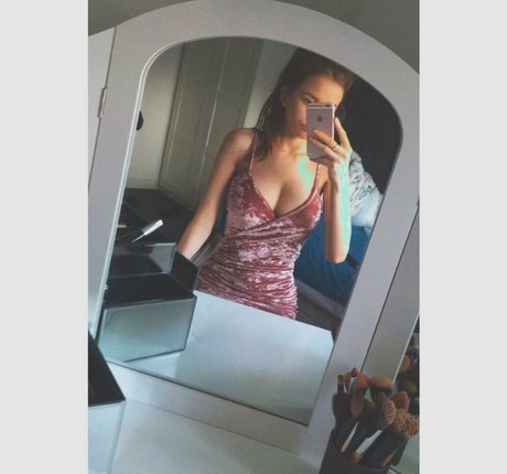 Alicia Ivatt model nudes pictures