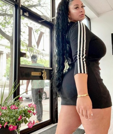 tylea adore pornstar naked image