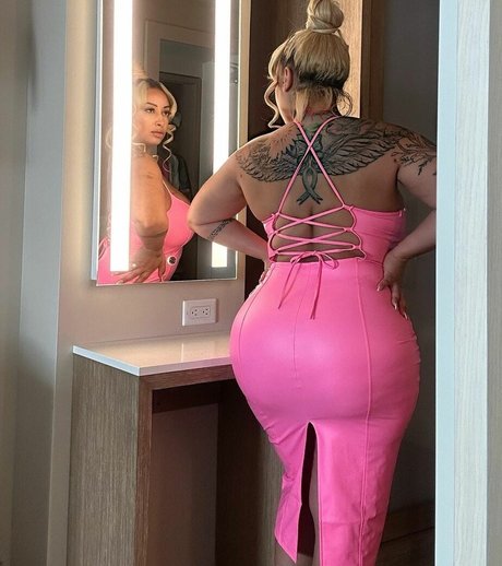 tylea adore perfect actress image