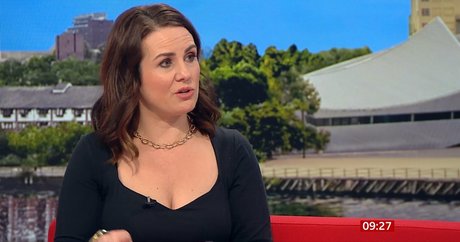 Nina Warhurst hot actress photo