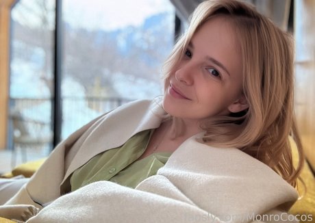 MonroCocos pornstar hot img