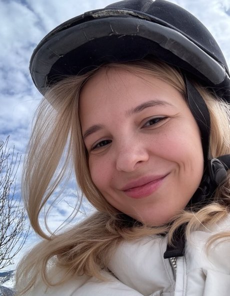 MonroCocos adult actress archive