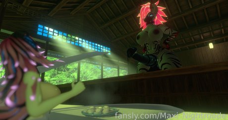 Maxi Nightmode nude model pictures