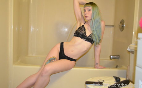 bb apathy beautiful actress photo