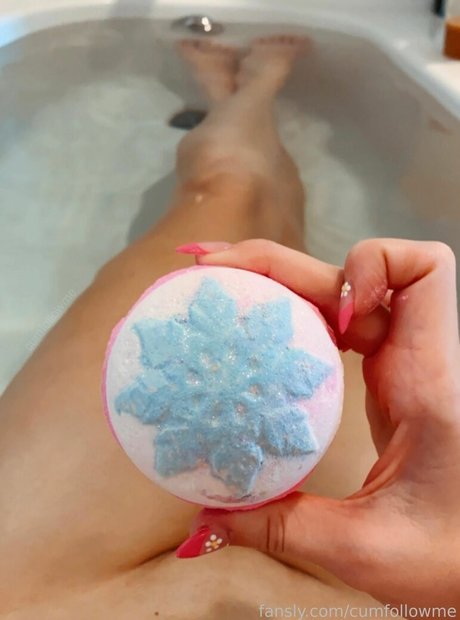 cumfollowme nice model pic