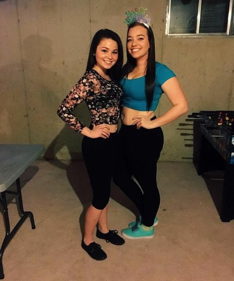 honeyiced model nude photos