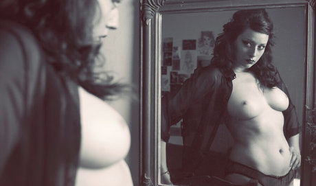 Necianavine pornstar photos