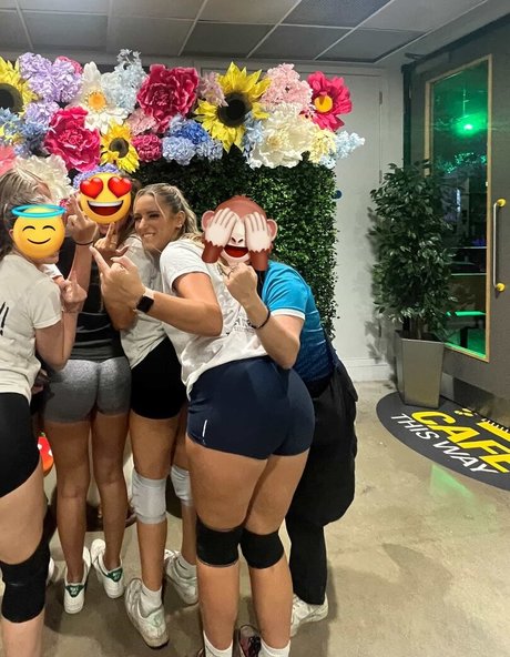 Hol Grace pornstar hd photos