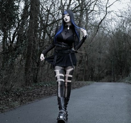 female onlyfans adult pic