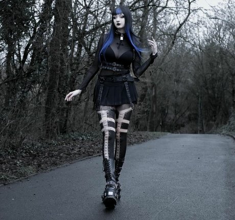 CreepyCassy star perfect gallery