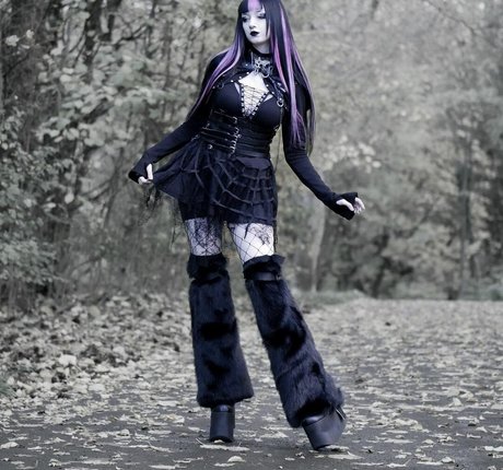 CreepyCassy star porn photo