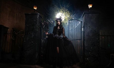 CreepyCassy star adult images