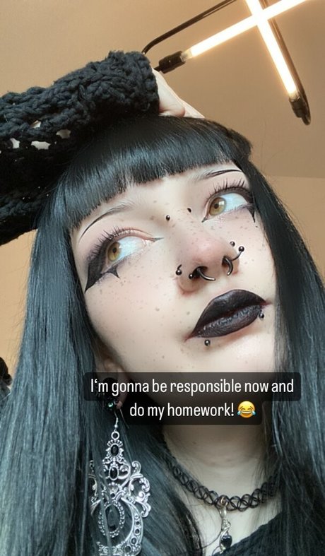 CreepyCassy nudes pornstar pic