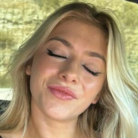 rileymaelewis model exclusive photos