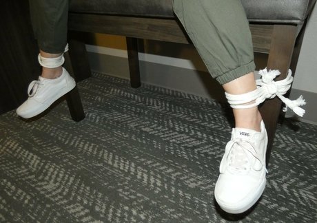 sweetpeacheslanevip pretty pornstar pics