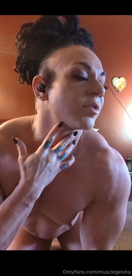 musclegeisha naked pornstar photo
