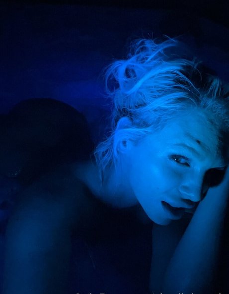 petite trans onlyfans porno image