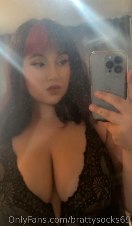 brattysocks69 hot actress pics