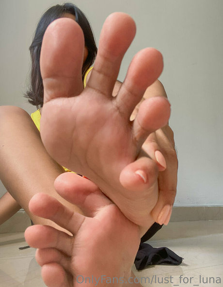 luna foot goddess nudes star photos