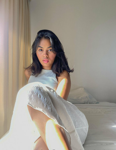 luna foot goddess top model pic