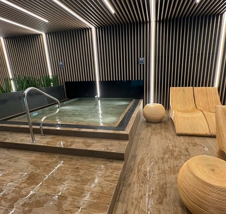 Lily Mcalpine perfect star image