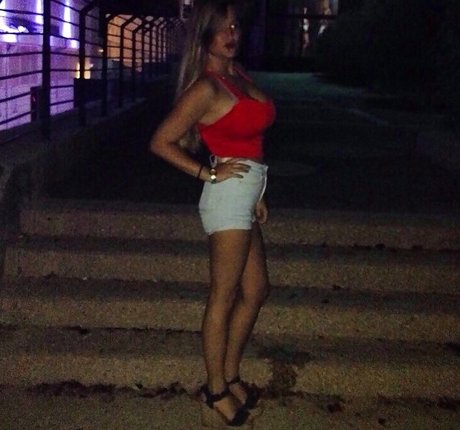 Luan Raviv art actress image