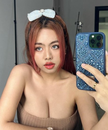 Zareena erotic actress image