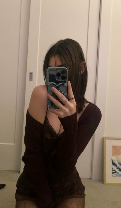 claudipher naked model pic