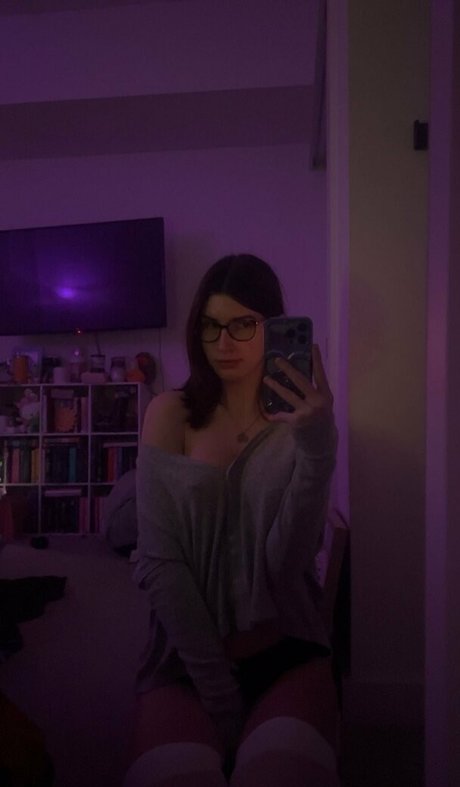 claudipher pretty actress images