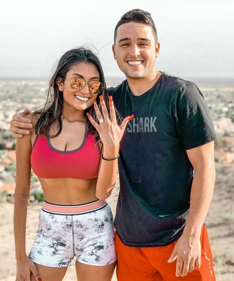 Zia Natasha Lehman model free picture