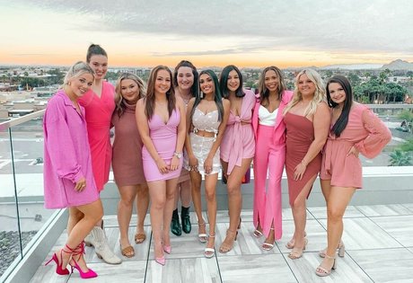 Zia Natasha Lehman model art galleries