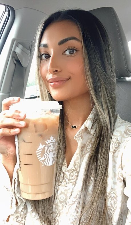 Zia Natasha Lehman star best pictures